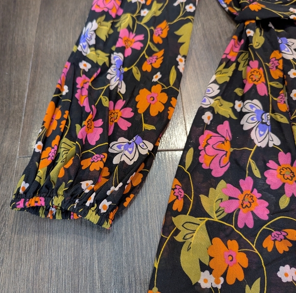 Cabi S black floral long sleeve open dress / robe - Picture 3 of 5